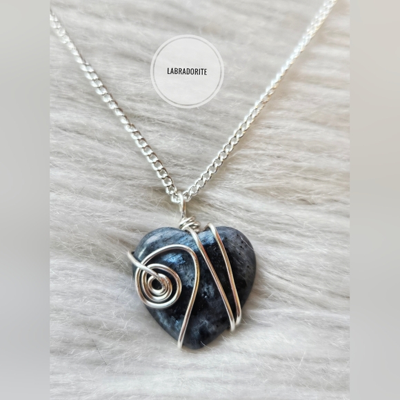 925 Gemstone Heart Necklace - Picture 3 of 3